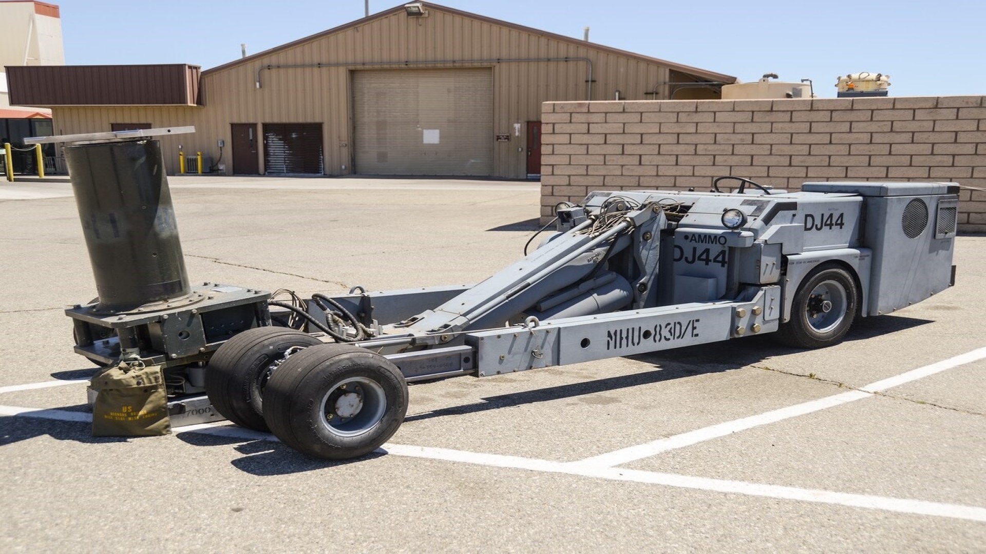 Multi-Utility Loader, Expeditionary